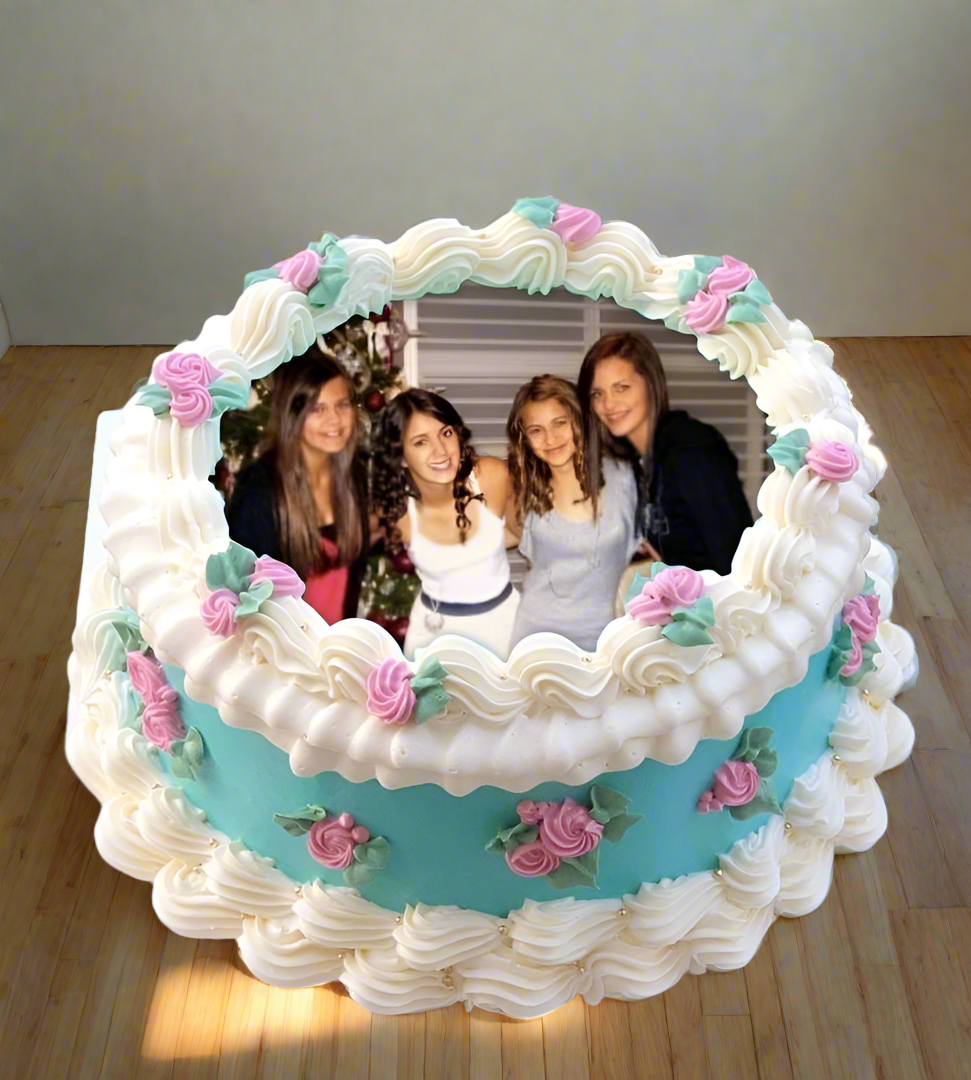 Beautiful photo cake eggless 500gm vanilla