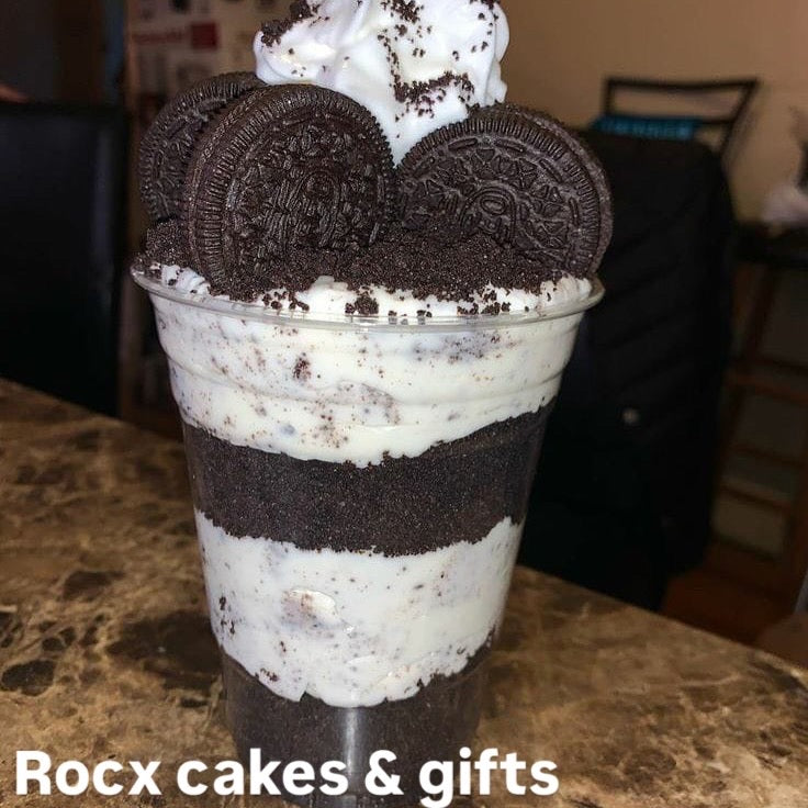 Oreo glass cake