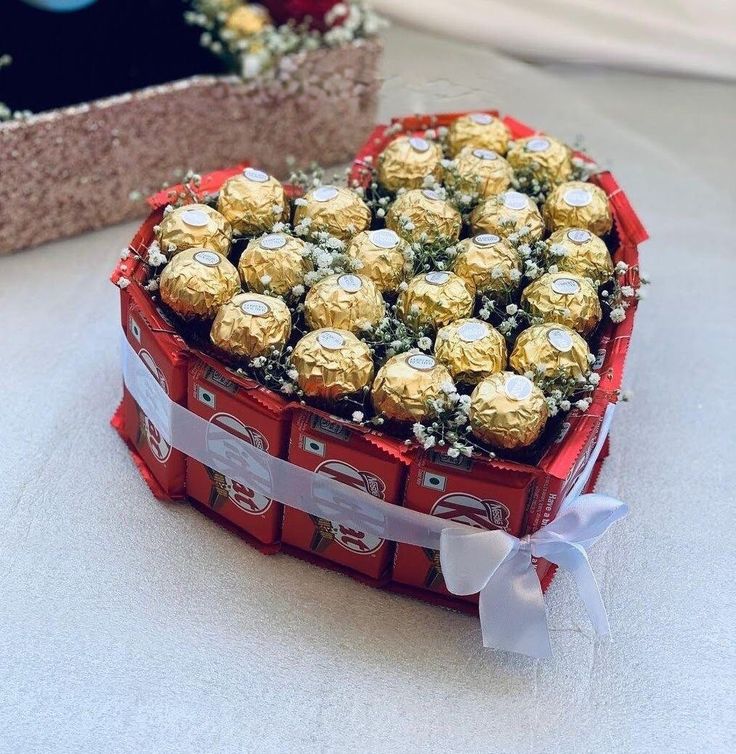 Heart ❤️ with 15 kitkat 24 piece Ferrero rocher with beautiful paking