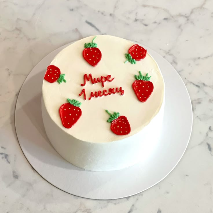 Stowberry eggless cake 500gm